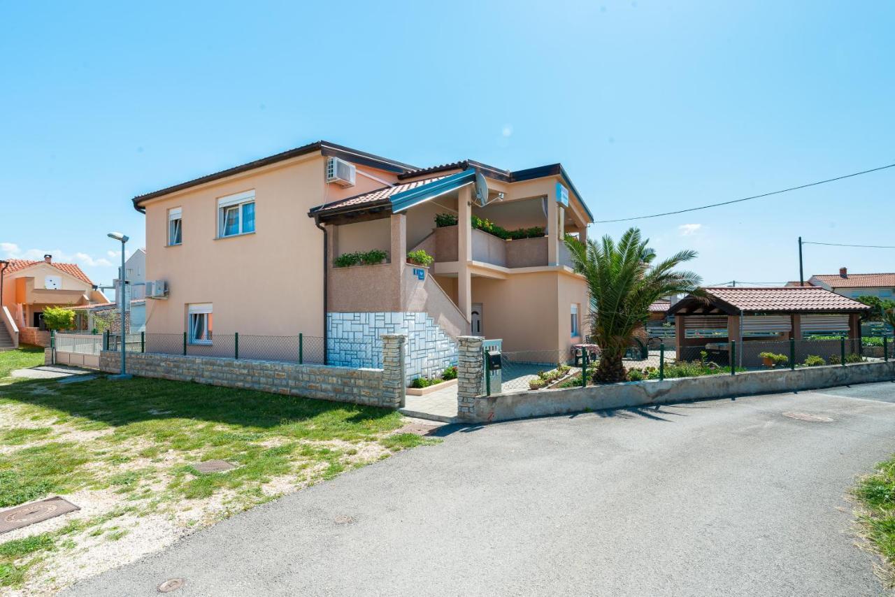 Apartments With A Parking Space Nin, Zadar - 19555 エクステリア 写真